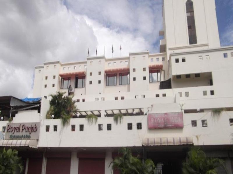 Oyo 1065 Hotel Hmr Royal Inn Pune Extérieur photo
