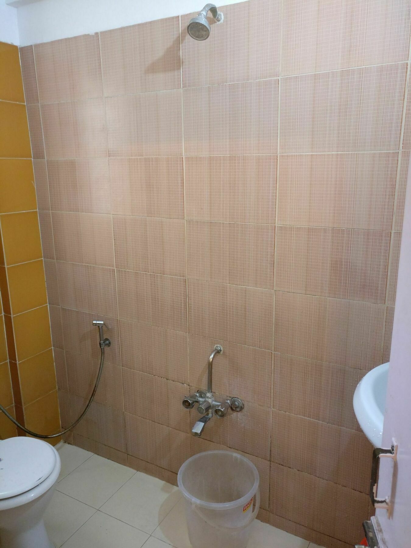 Oyo 1065 Hotel Hmr Royal Inn Pune Extérieur photo